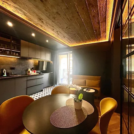 Urban Chic Panorama - Design Apartment *